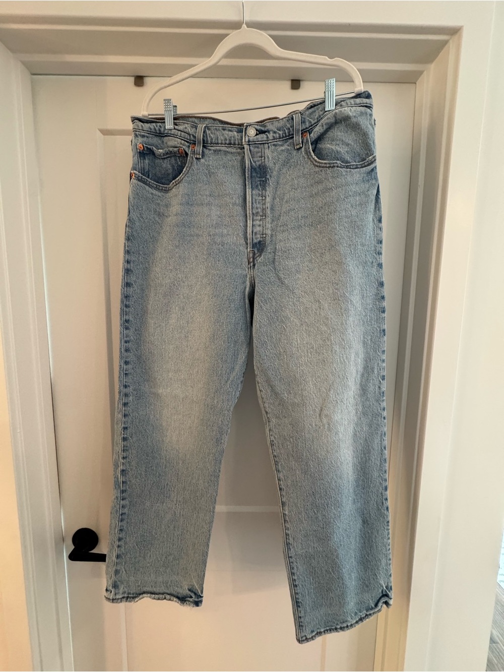 Levi’s Ribcage Straight Ankle Jeans